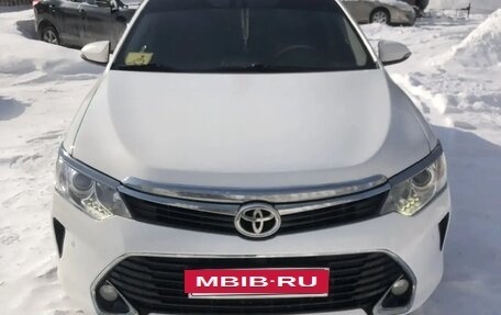 Toyota Camry, 2015 год, 1 950 000 рублей, 2 фотография