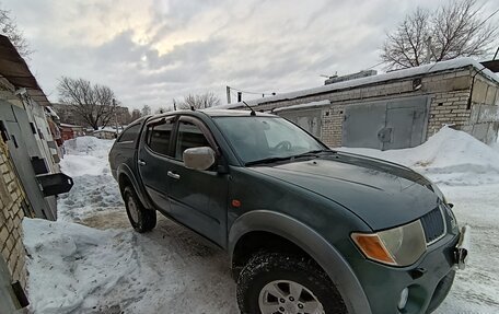 Mitsubishi L200 IV рестайлинг, 2007 год, 870 000 рублей, 14 фотография