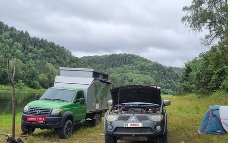 Mitsubishi L200 IV рестайлинг, 2007 год, 870 000 рублей, 22 фотография