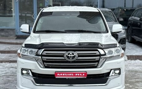 Toyota Land Cruiser 200, 2020 год, 8 690 000 рублей, 4 фотография