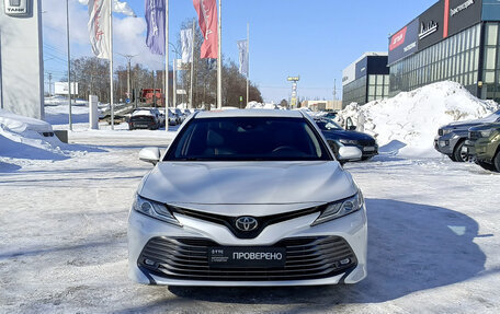 Toyota Camry, 2019 год, 3 100 000 рублей, 6 фотография