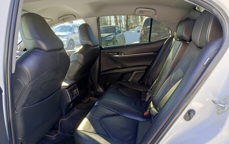 Toyota Camry, 2019 год, 3 100 000 рублей, 16 фотография