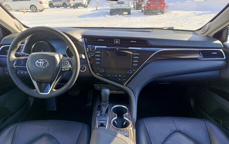 Toyota Camry, 2019 год, 3 100 000 рублей, 18 фотография