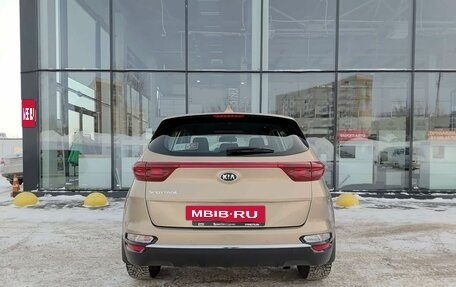 KIA Sportage IV рестайлинг, 2018 год, 1 999 800 рублей, 7 фотография