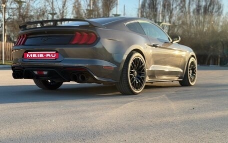 Ford Mustang VI рестайлинг, 2019 год, 3 550 000 рублей, 4 фотография