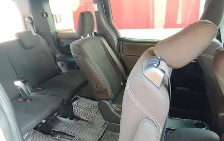 Toyota Esquire I, 2018 год, 2 900 000 рублей, 23 фотография