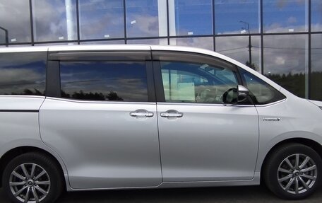 Toyota Esquire I, 2018 год, 2 900 000 рублей, 22 фотография