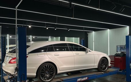 Mercedes-Benz CLS, 2013 год, 2 800 000 рублей, 14 фотография