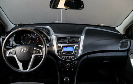 Hyundai Solaris II рестайлинг, 2012 год, 710 000 рублей, 9 фотография