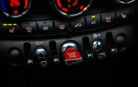 MINI Hatch, 2019 год, 2 499 000 рублей, 18 фотография