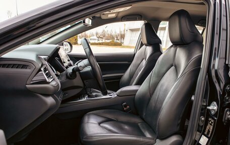 Toyota Camry, 2021 год, 2 995 000 рублей, 11 фотография