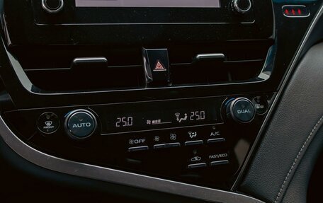 Toyota Camry, 2021 год, 2 995 000 рублей, 14 фотография