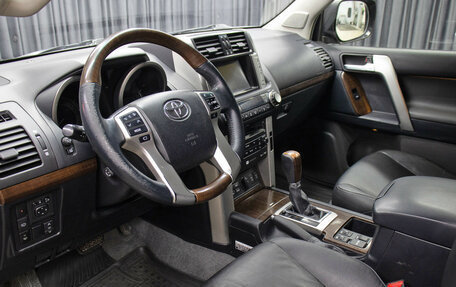 Toyota Land Cruiser Prado 150 рестайлинг 2, 2010 год, 2 898 000 рублей, 16 фотография