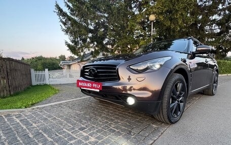Infiniti FX II, 2012 год, 1 850 000 рублей, 2 фотография