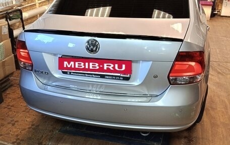 Volkswagen Polo VI (EU Market), 2012 год, 850 000 рублей, 2 фотография