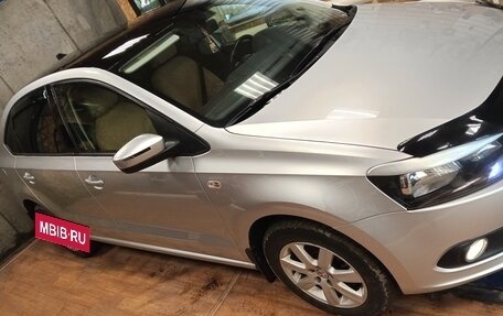 Volkswagen Polo VI (EU Market), 2012 год, 850 000 рублей, 4 фотография