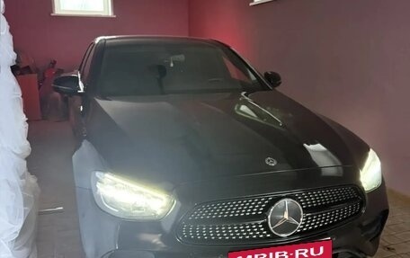 Mercedes-Benz E-Класс, 2020 год, 6 700 000 рублей, 3 фотография