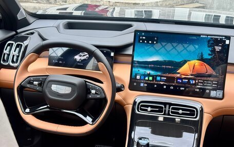 Geely Atlas, 2025 год, 3 000 000 рублей, 16 фотография