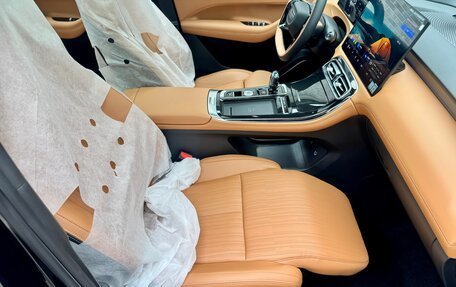 Geely Atlas, 2025 год, 3 000 000 рублей, 20 фотография