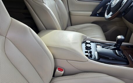 Lexus LX III, 2017 год, 7 980 000 рублей, 40 фотография