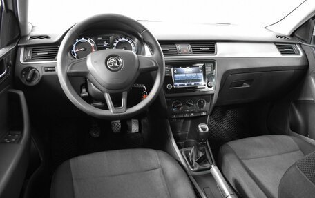 Skoda Rapid I, 2018 год, 1 076 200 рублей, 6 фотография