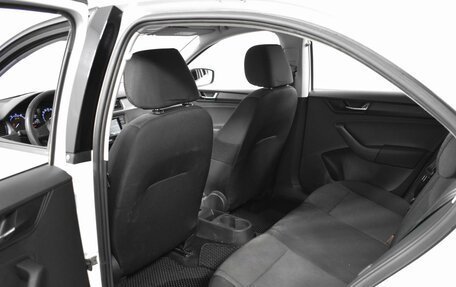 Skoda Rapid I, 2018 год, 1 076 200 рублей, 11 фотография