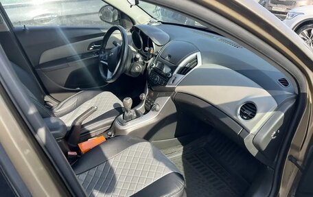 Chevrolet Cruze II, 2013 год, 650 000 рублей, 4 фотография