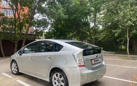 Toyota Prius, 2010 год, 1 050 000 рублей, 6 фотография