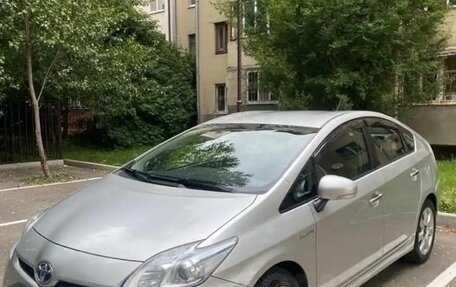 Toyota Prius, 2010 год, 1 050 000 рублей, 3 фотография
