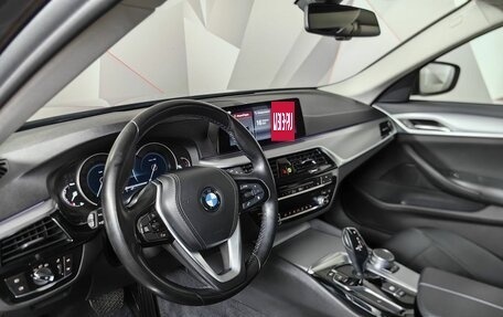 BMW 5 серия, 2019 год, 2 465 150 рублей, 12 фотография