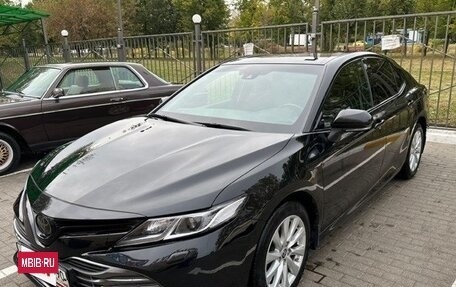 Toyota Camry, 2020 год, 2 850 000 рублей, 2 фотография