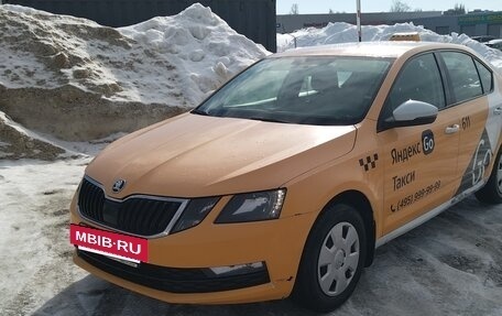 Skoda Octavia, 2018 год, 650 000 рублей, 2 фотография