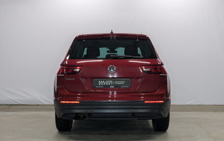 Volkswagen Tiguan II, 2019 год, 2 065 000 рублей, 6 фотография