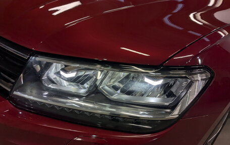 Volkswagen Tiguan II, 2019 год, 2 065 000 рублей, 18 фотография