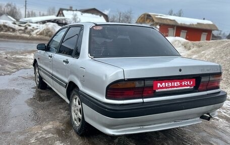 Mitsubishi Galant VIII, 1989 год, 190 000 рублей, 3 фотография