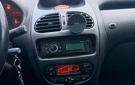 Peugeot 206, 2001 год, 199 000 рублей, 9 фотография