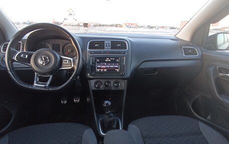 Volkswagen Polo VI (EU Market), 2018 год, 1 165 000 рублей, 29 фотография