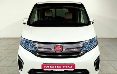 Honda Stepwgn IV, 2015 год, 1 900 000 рублей, 2 фотография