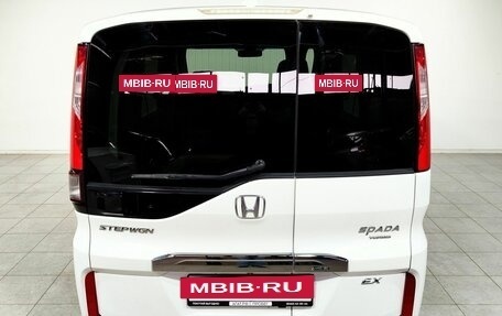 Honda Stepwgn IV, 2015 год, 1 900 000 рублей, 6 фотография