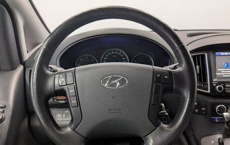 Hyundai Grand Starex Grand Starex I рестайлинг 2, 2019 год, 3 500 000 рублей, 21 фотография