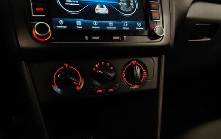 Volkswagen Polo VI (EU Market), 2019 год, 1 049 000 рублей, 15 фотография