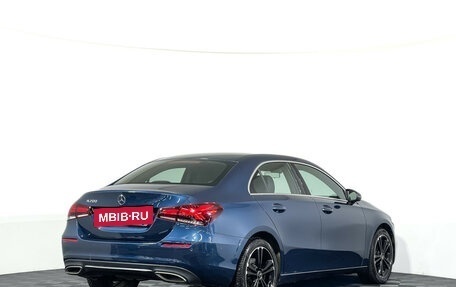 Mercedes-Benz A-Класс, 2019 год, 2 697 000 рублей, 5 фотография