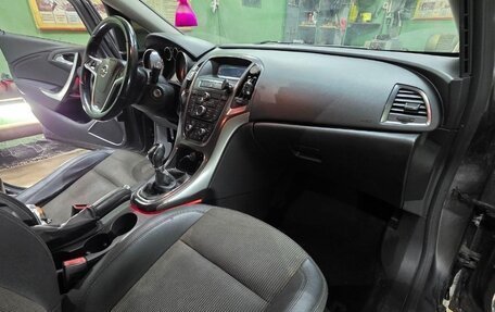 Opel Astra J, 2011 год, 500 000 рублей, 19 фотография