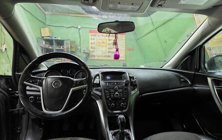 Opel Astra J, 2011 год, 500 000 рублей, 21 фотография