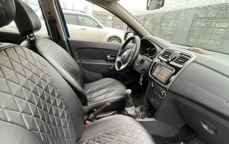 Renault Sandero II рестайлинг, 2019 год, 900 000 рублей, 1 фотография