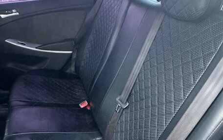 Hyundai Solaris II рестайлинг, 2012 год, 800 000 рублей, 13 фотография