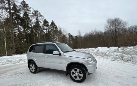 Chevrolet Niva I рестайлинг, 2013 год, 600 000 рублей, 3 фотография