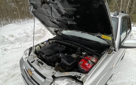 Chevrolet Niva I рестайлинг, 2013 год, 600 000 рублей, 14 фотография