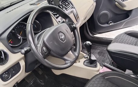 Renault Logan II, 2016 год, 790 000 рублей, 5 фотография