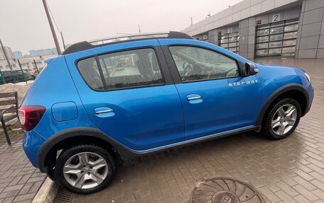 Renault Sandero II рестайлинг, 2019 год, 900 000 рублей, 7 фотография